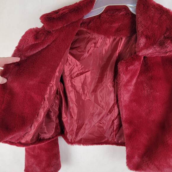 Plush faux fur cropped open front jacket maroon red size Med Luxe Soft Maximal - Picture 3 of 6